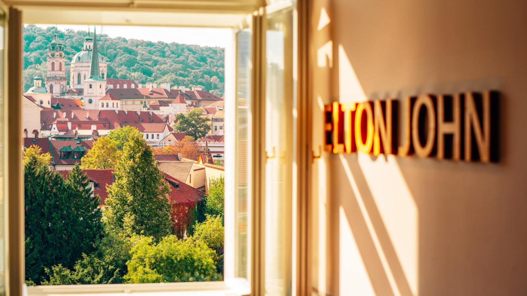 Boutique Hotel Klarov Prague Exterior photo