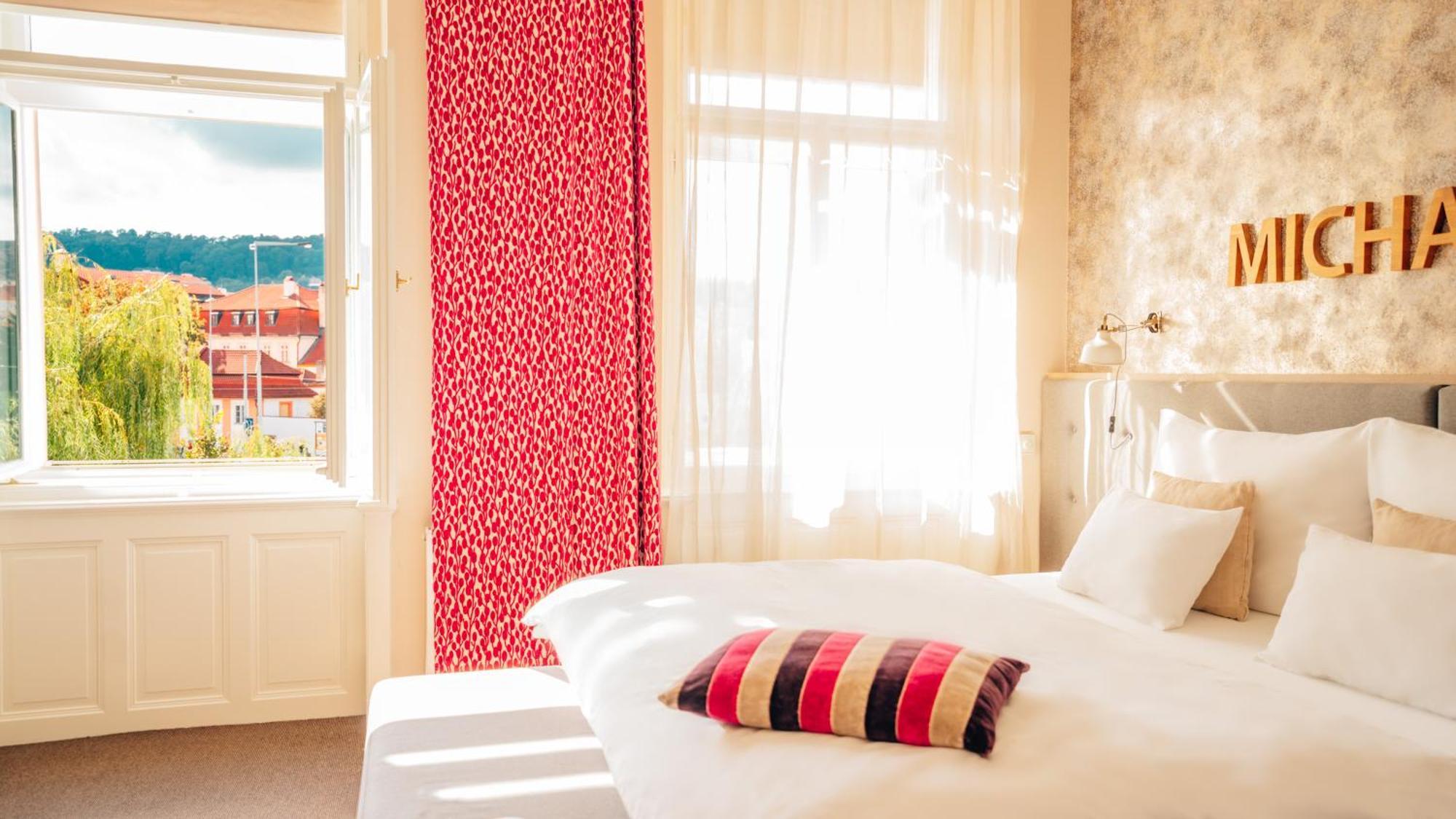 Boutique Hotel Klarov Prague Exterior photo