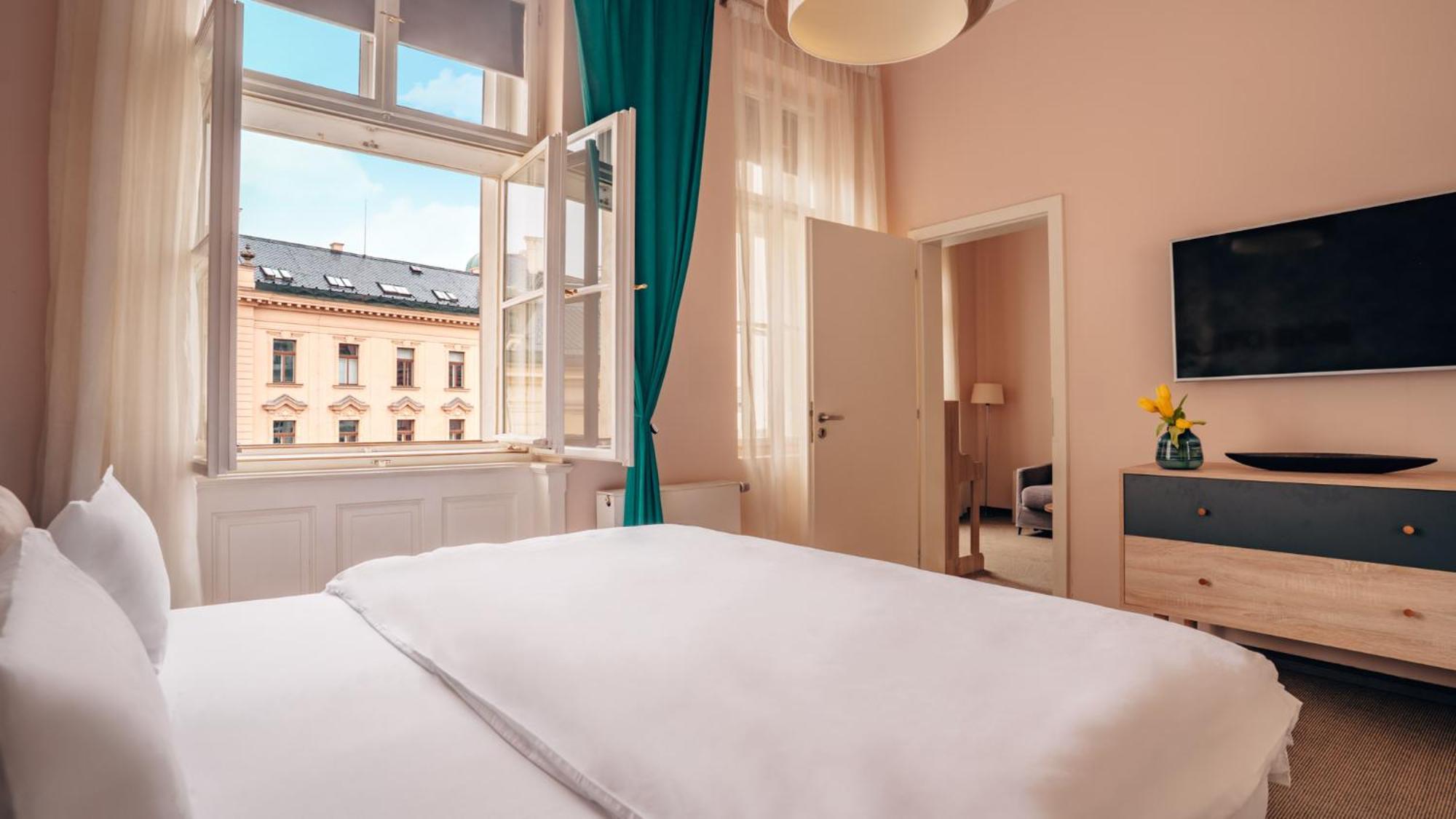Boutique Hotel Klarov Prague Exterior photo
